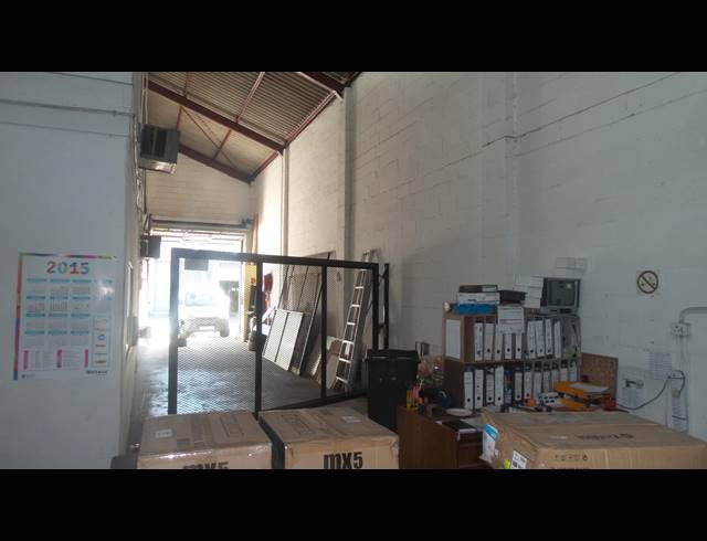 567M² FACTORY TO LET IN STIKLAND